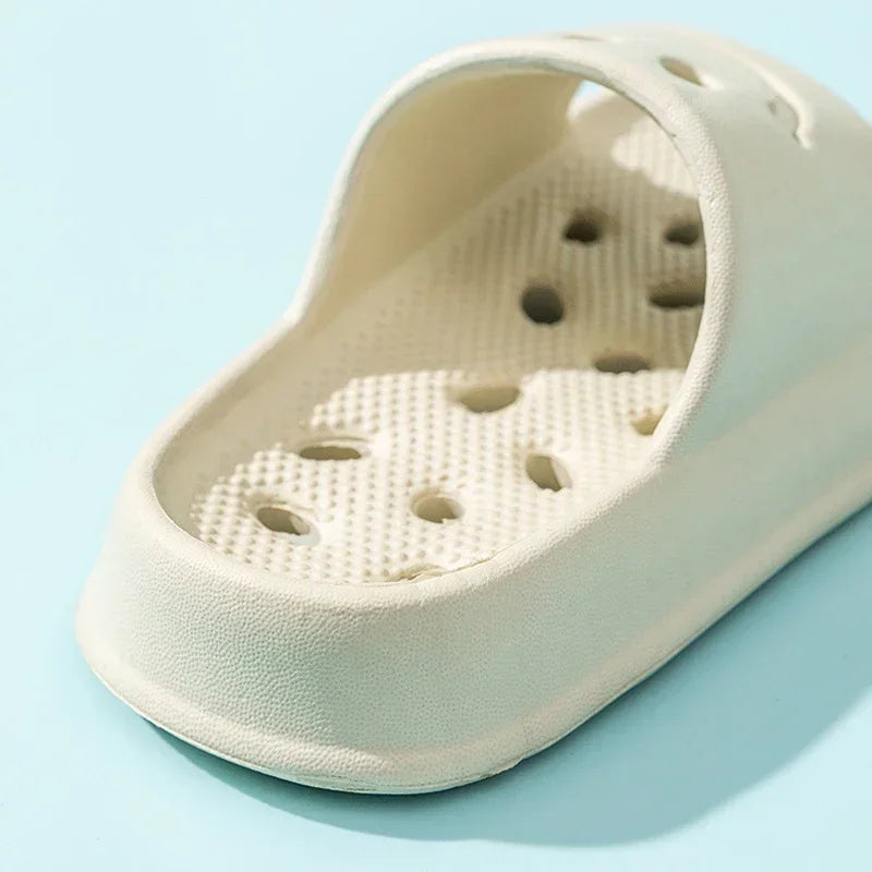 Children Slippers Boys EVA Smiling Face Bathroom Slippers Summer 2-14 Years Old Girl anti Slip Hollow Leaking Junior Footwear